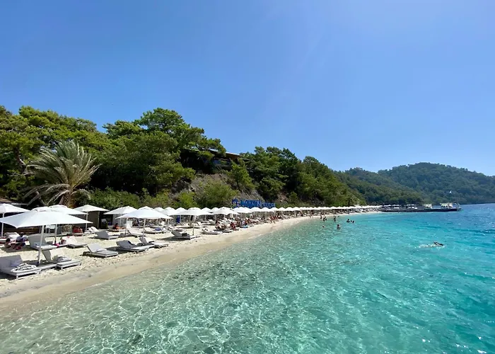 Villa Storm - Very Stylish W/pool & Garden In Gocek Hills *
