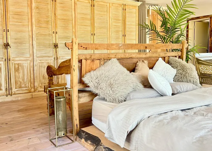 Storm - Very Stylish W/pool & Garden In Gocek Hills * 费特希耶