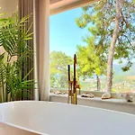 ヴィラ Storm - Very Stylish W/pool & Garden In Gocek Hills フェティエ