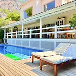 ヴィラ Storm - Very Stylish W/pool & Garden In Gocek Hills フェティエ