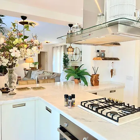 Вилла Storm - Very Stylish W/pool & Garden In Gocek Hills Фетхие