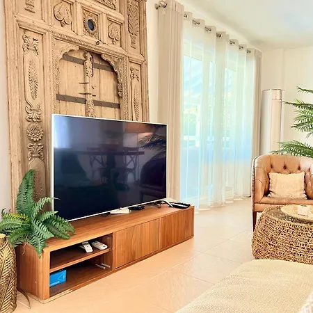 Вилла Storm - Very Stylish W/pool & Garden In Gocek Hills