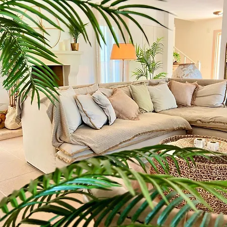 Вилла Storm - Very Stylish W/pool & Garden In Gocek Hills